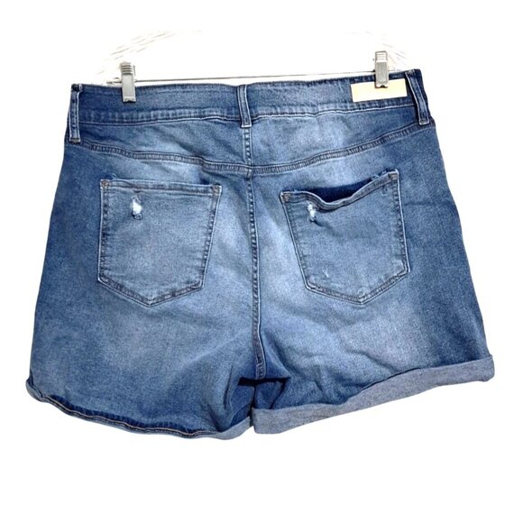 American Rag Cie Womens Plus Size 16W Denim Shorts With Rolled Hem & Distressed - Picture 5 of 11